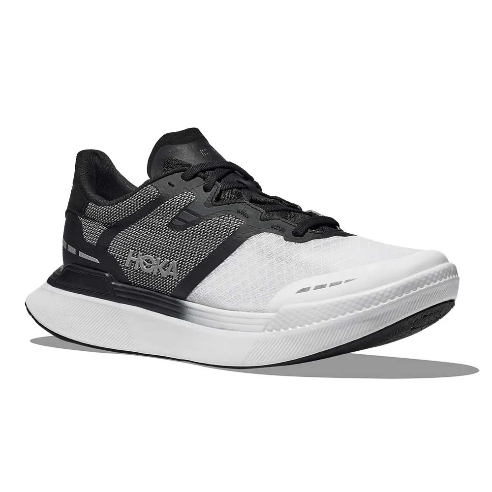 All Gender Transport X Running Shoe - Black/White- Regular (D)