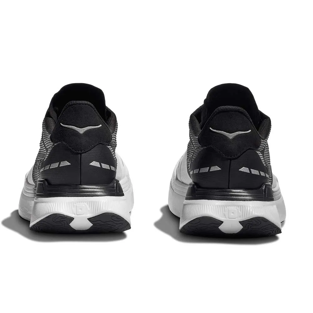 All Gender Transport X Running Shoe - Black/White- Regular (D)