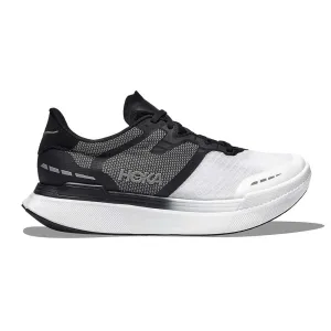 All Gender Transport X Running Shoe - Black/White- Regular (D)