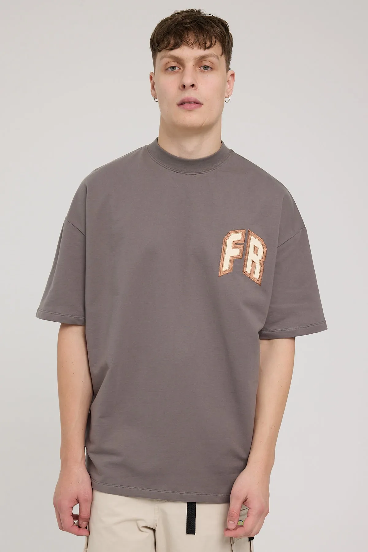Front Runner Modern Classic Tee Charcoal
