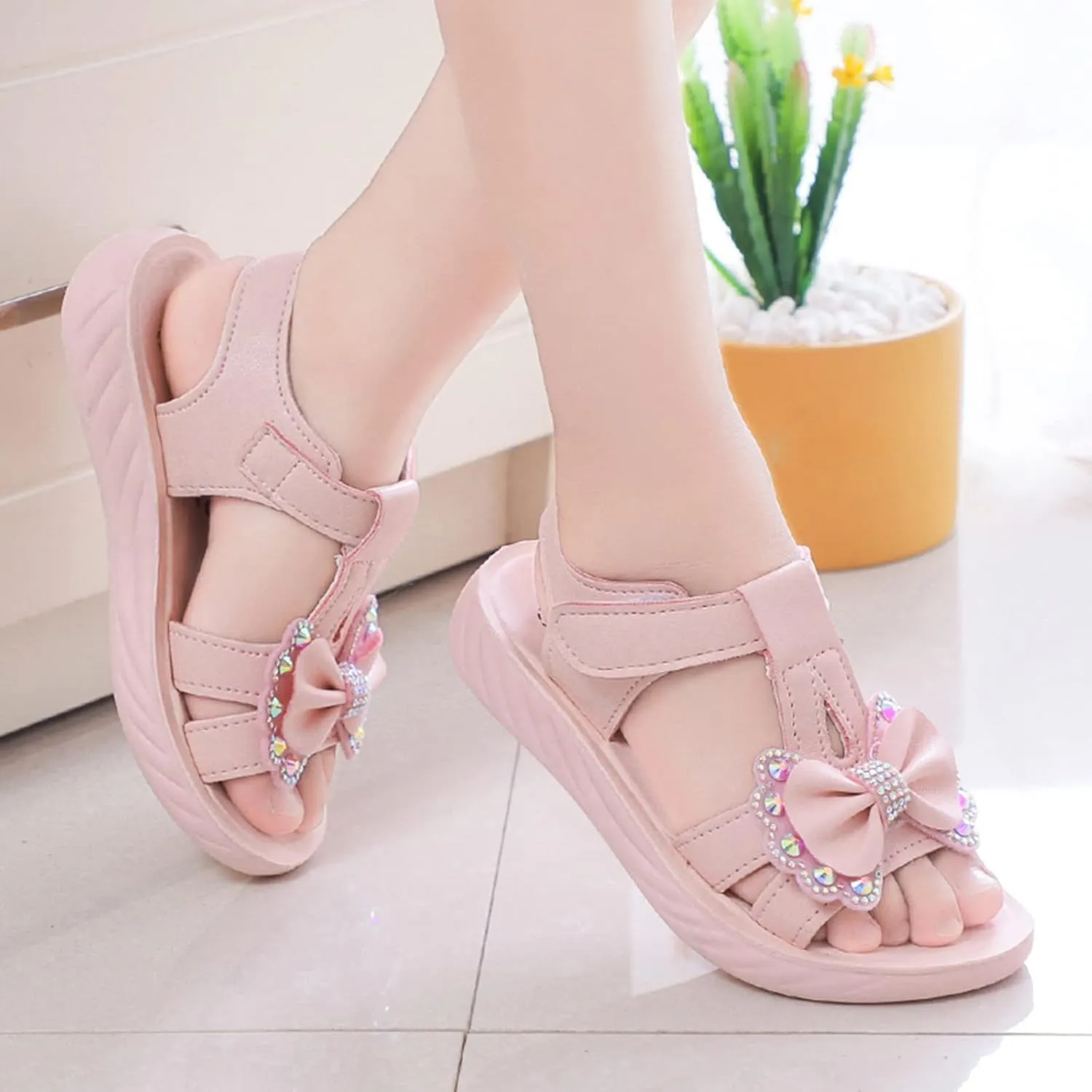 Girls Foam Sequins Bow Sandals With Strap Summer Wide Dress Shoes Little Girls Kids Flat Outdoor Beach Pool Loafers