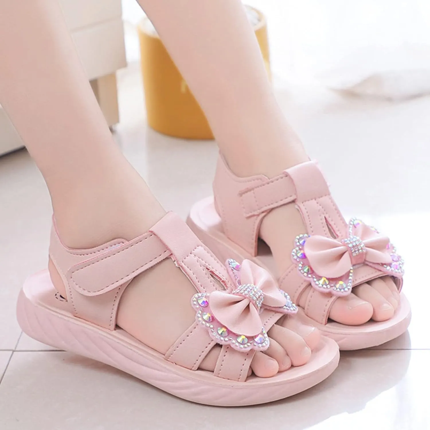 Girls Foam Sequins Bow Sandals With Strap Summer Wide Dress Shoes Little Girls Kids Flat Outdoor Beach Pool Loafers