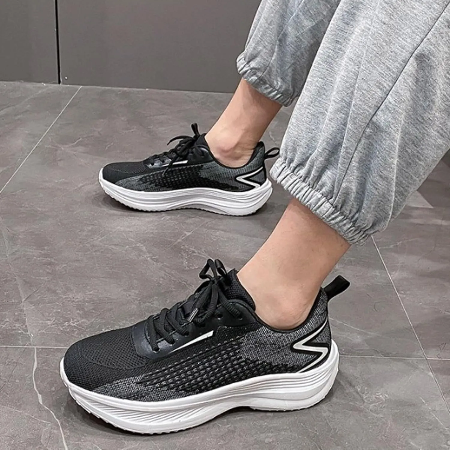 Running Shoes for Women,Womens Cushioned Sneakers Breathable Mesh Soft Soled Casual Sneakers for Men and Women with Arch Support,Comfortable Walking Fitness Shoe Lightweight Gym Fitness Footwear