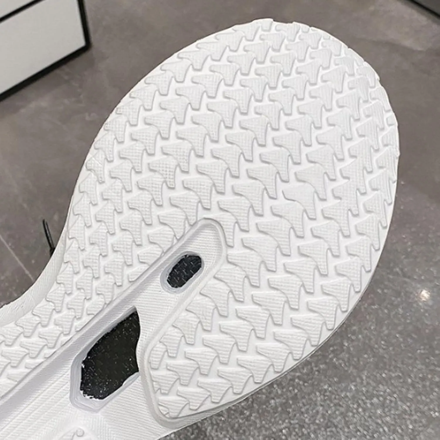 Running Shoes for Women,Womens Cushioned Sneakers Breathable Mesh Soft Soled Casual Sneakers for Men and Women with Arch Support,Comfortable Walking Fitness Shoe Lightweight Gym Fitness Footwear